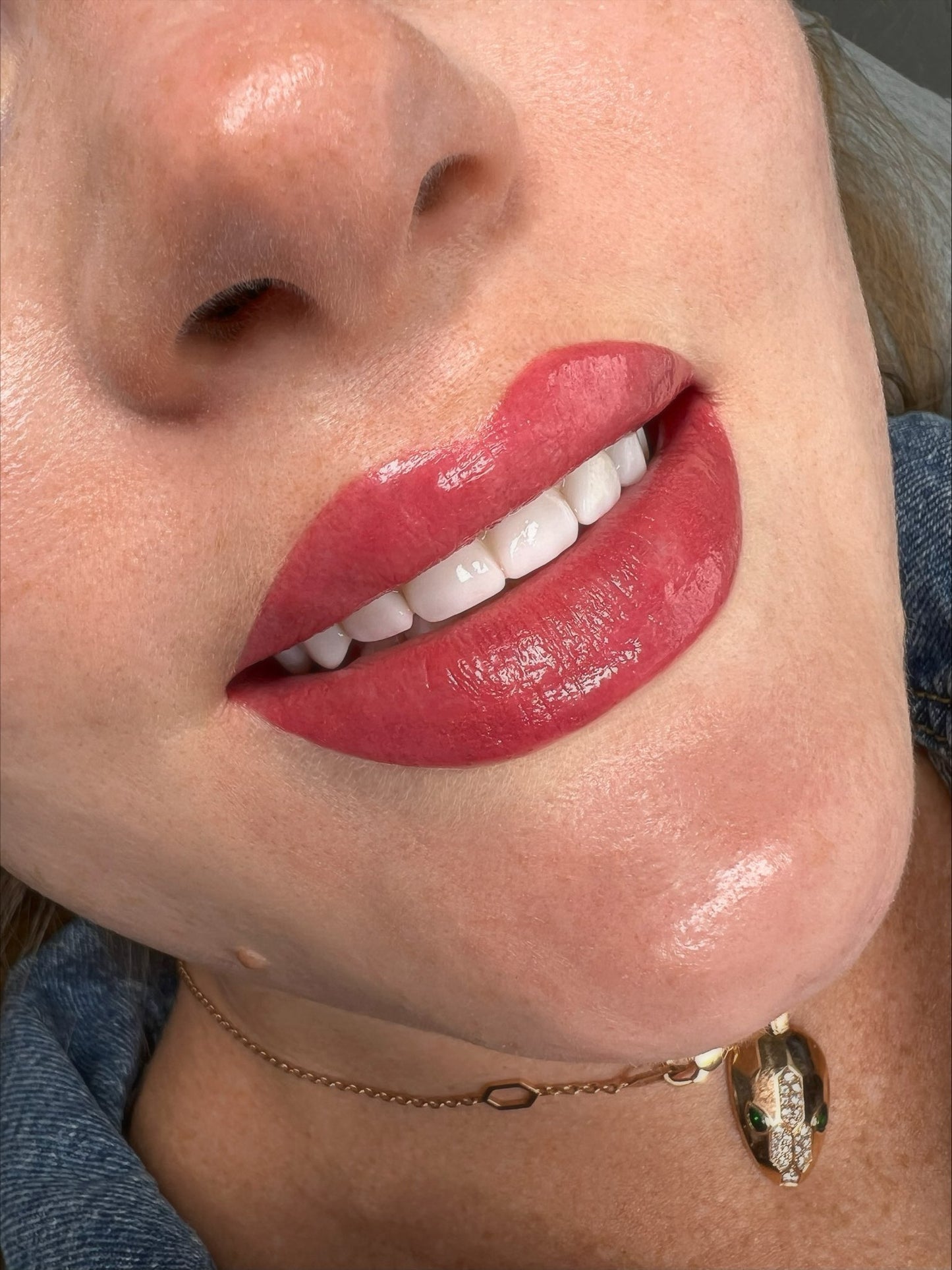 Permanent makeup, touch up (after 1-2 months)